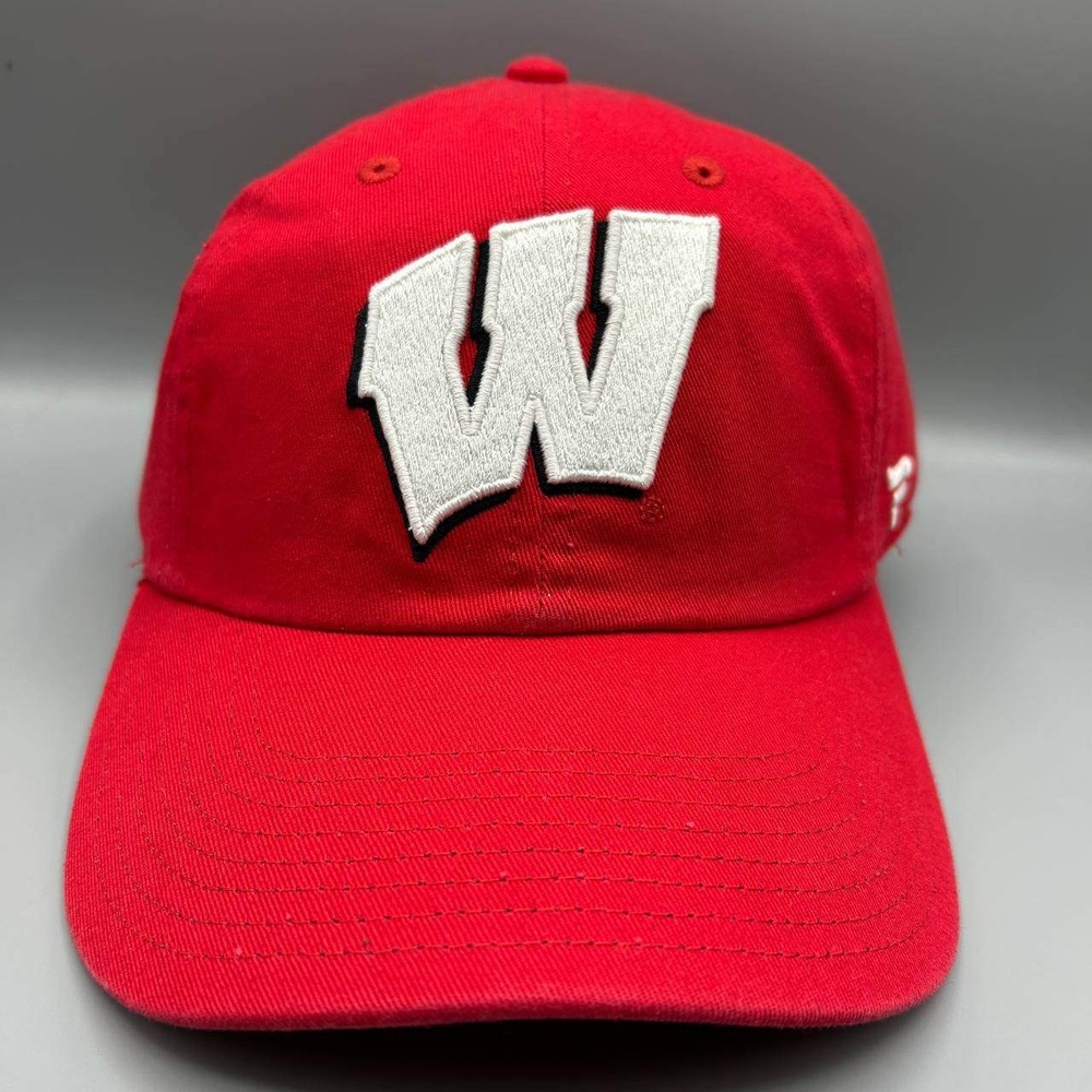 Wisconsin Badgers Hat Men‎ Red Embroidered Fanatics Strap Back Cap Cotton New